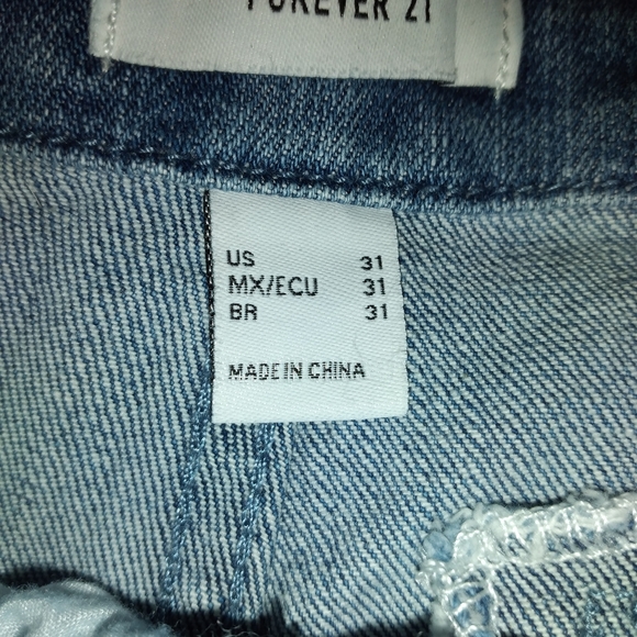 JEAN'S - Picture 6 of 9